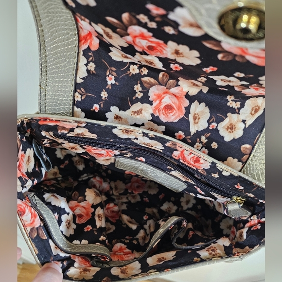 Anne Klein Gold Crossbody Bag with Textured Finish - Picture 8 of 11